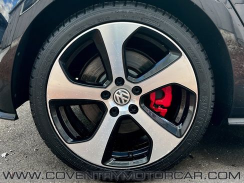 Used 2019 Volkswagen Golf 4-Door image 10