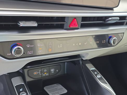 New 2026 Kia Sorento EX FWD image 27