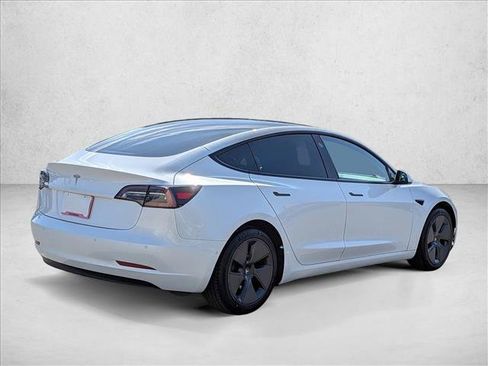 Used 2021 Tesla Model 3 Standard Range Plus RWD image 5