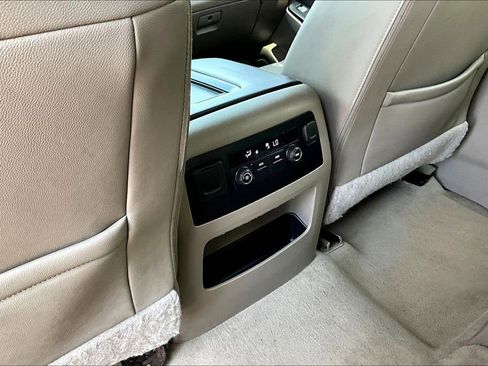 Used 2020 Chevrolet Tahoe LT image 12