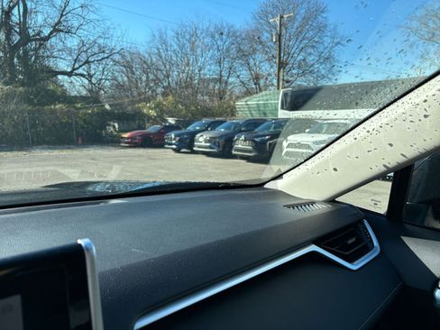 Used 2025 Toyota RAV4 XLE image 35