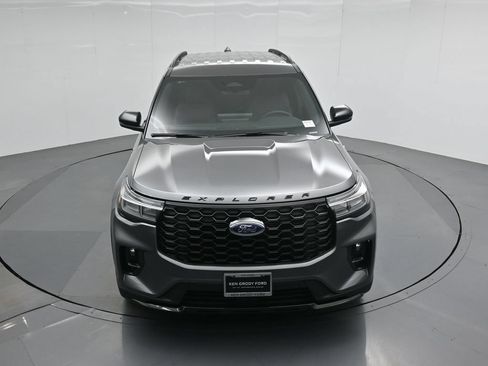 New 2026 Ford Explorer ST-Line w/ ST-Line Street Pack RWD image 36