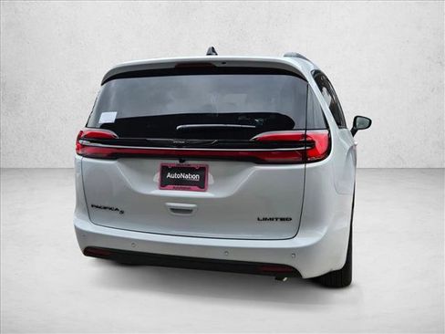 New 2026 Chrysler Pacifica Limited w/ S Appearance Package FWD image 2