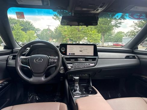 Used 2023 Lexus ES 350 w/ Premium Package FWD image 28