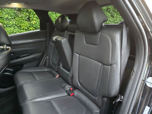 Used 2022 Hyundai Tucson Limited image 17