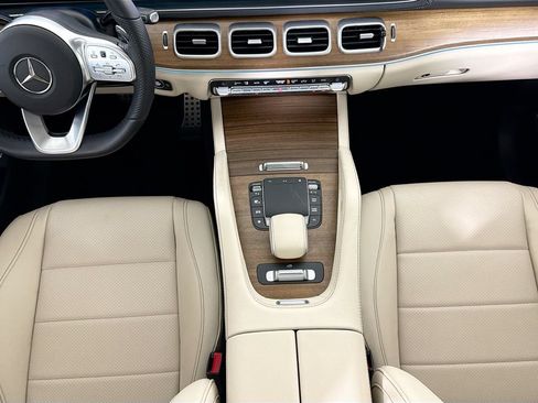 Certified 2023 Mercedes-Benz GLS 450 4MATIC image 17