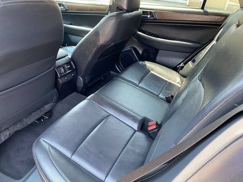 Used 2017 Subaru Outback 2.5i Limited AWD/4WD image 13