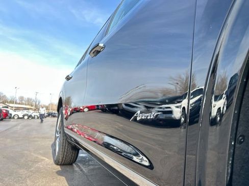 New 2026 Buick Enclave Avenir w/ Super Cruise Package AWD/4WD image 17