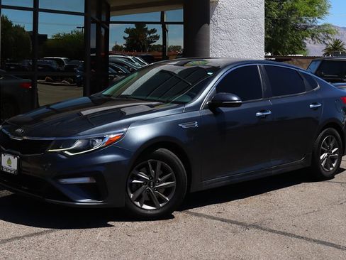 Used 2020 Kia Optima LX FWD image 2