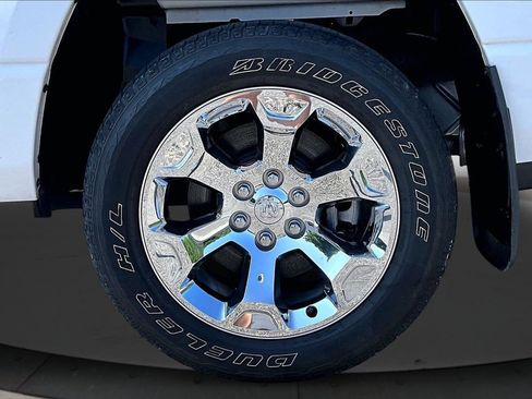 Used 2023 RAM 1500 Big Horn AWD/4WD image 34