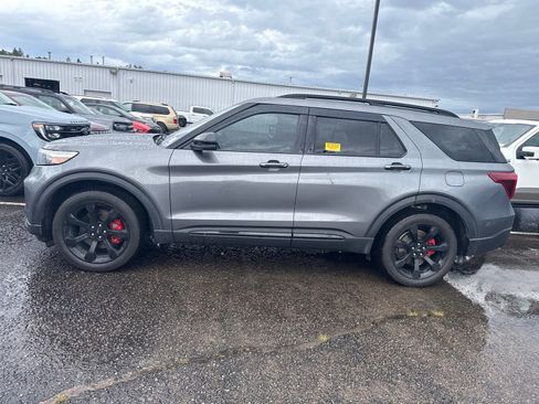 Used 2023 Ford Explorer ST w/ Equipment Group 401A AWD/4WD image 4