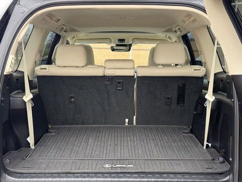 Used 2022 Lexus GX 460 Luxury w/ Accessory Package AWD/4WD image 9