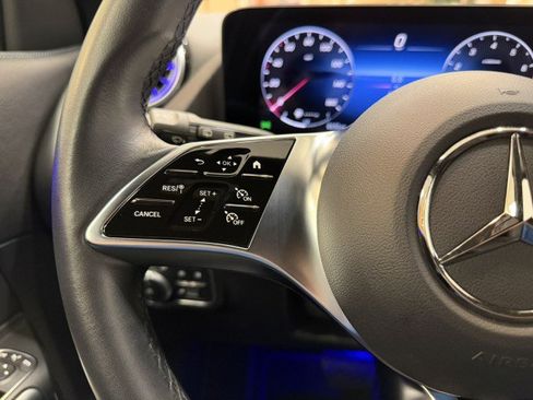 Certified 2025 Mercedes-Benz GLA 250 image 21