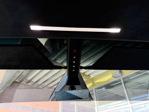 Used 2025 Tesla Cybertruck AWD Crew Cab image 31