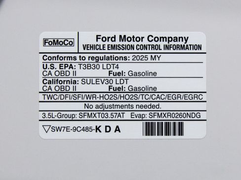 Used 2025 Ford F150 Raptor AWD/4WD image 8