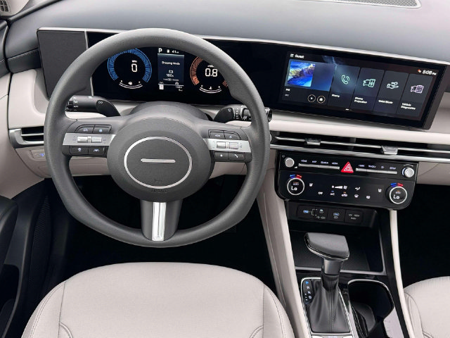 New 2026 Hyundai Tucson SEL Plus FWD image 17
