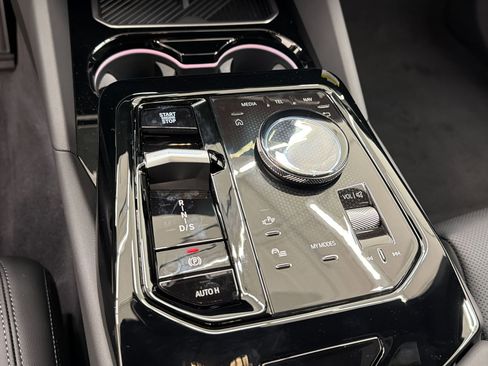 New 2026 BMW 530i RWD image 16