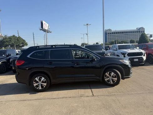 Used 2019 Subaru Ascent Premium w/ Popular Package #2 AWD/4WD image 4