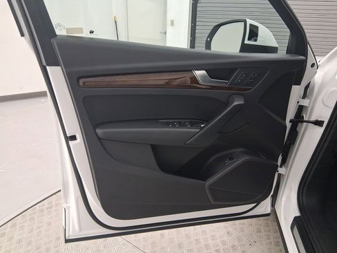 Used 2018 Audi Q5 2.0T Premium Plus w/ Premium Plus Package image 20