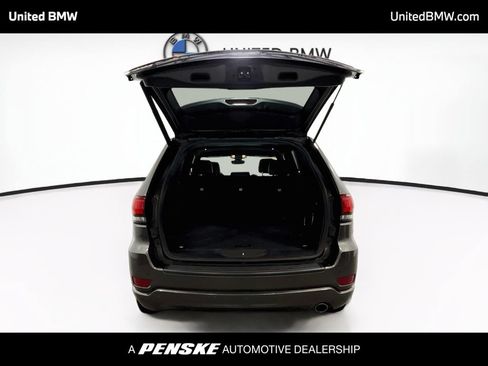 Used 2019 Jeep Grand Cherokee Altitude AWD/4WD image 14