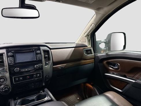 Used 2016 Nissan Titan Platinum Reserve AWD/4WD image 23