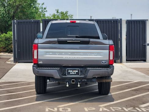 Used 2021 Ford F250 Platinum w/ FX4 Off-Road Package AWD/4WD image 5