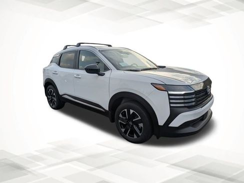 New 2026 Nissan Kicks SV w/ SV Premium Package image 2