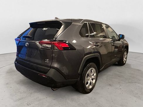 Used 2023 Toyota RAV4 LE AWD/4WD image 5