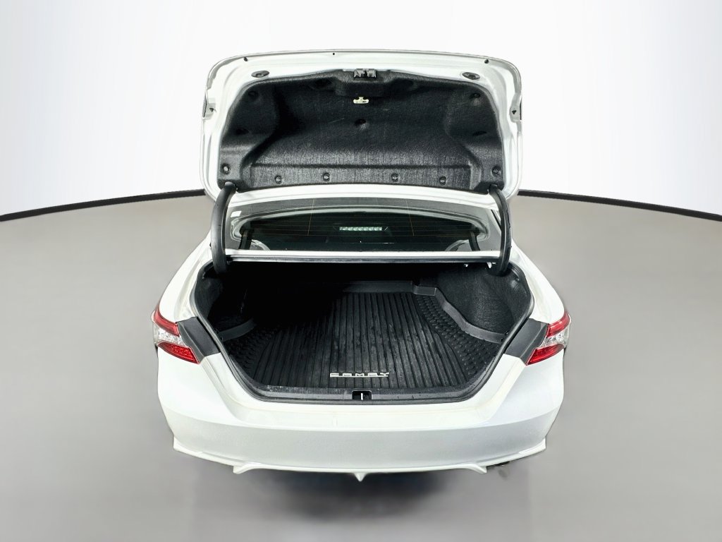 Used 2023 Toyota Camry XSE FWD image 29