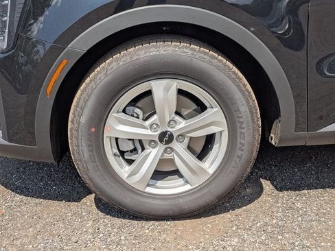 New 2026 Kia Sorento LX FWD image 11