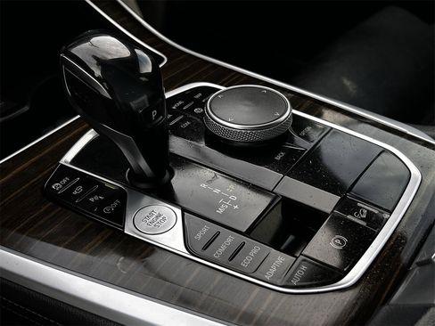 Used 2019 BMW X5 xDrive40i w/ Premium Package image 20