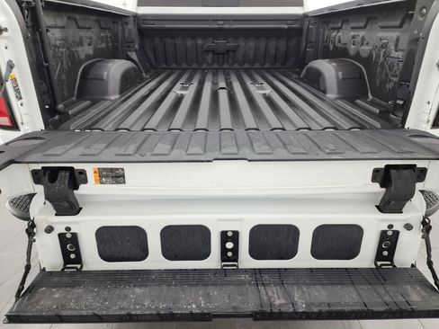 Used 2024 Chevrolet Silverado 2500 LTZ w/ LTZ Premium Package image 34