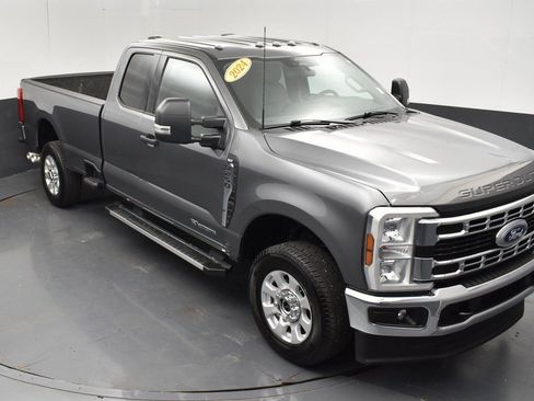 Used 2024 Ford F250 XLT image 25