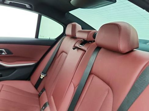 Used 2025 BMW 330i Sedan RWD image 29