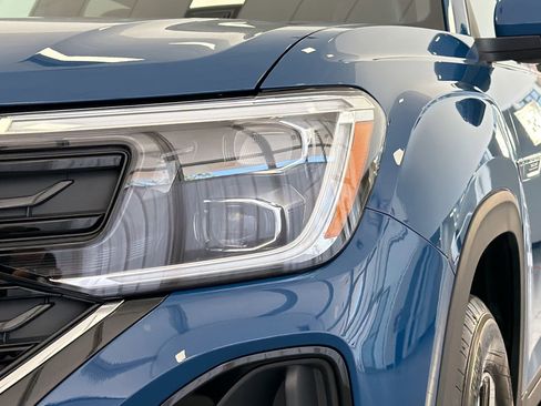 New 2026 Volkswagen Atlas Cross Sport SE AWD/4WD image 11