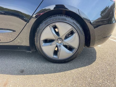 Used 2019 Tesla Model 3 image 19