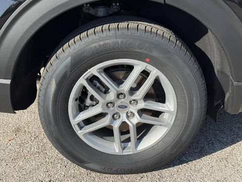 New 2026 Ford Explorer Active image 4