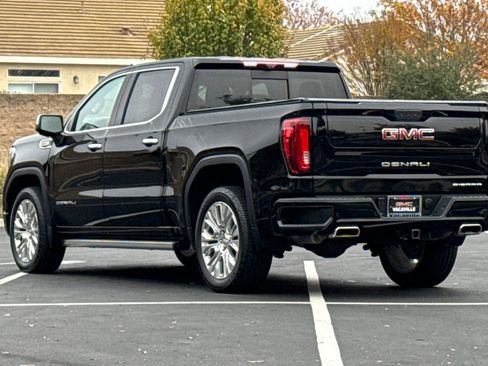 Used 2022 GMC Sierra 1500 Denali w/ Denali Reserve Package image 7