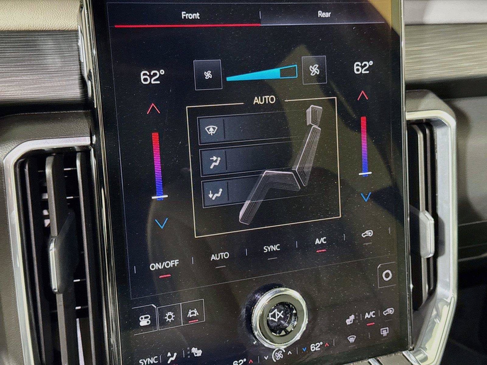 Used 2026 GMC Acadia Elevation w/ Elevation Premium Package FWD image 14