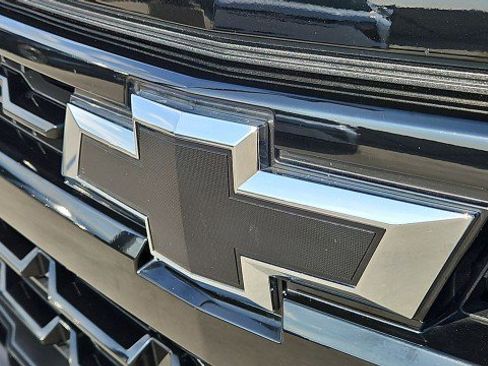 Used 2023 Chevrolet Silverado 1500 LT Trail Boss AWD/4WD image 30