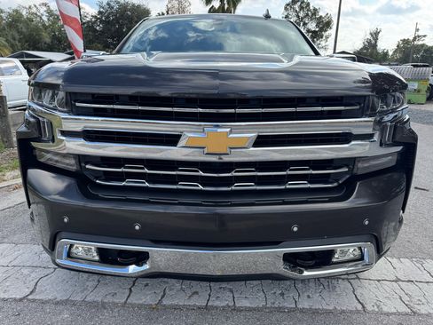 Used 2021 Chevrolet Silverado 1500 LTZ image 2