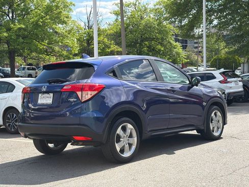 Used 2017 Honda HR-V EX image 4