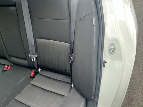 Used 2025 Nissan Altima 2.5 SV image 32