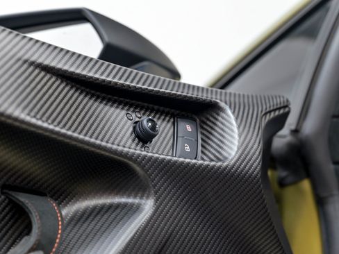 Used 2023 Lamborghini Huracan STO RWD image 7
