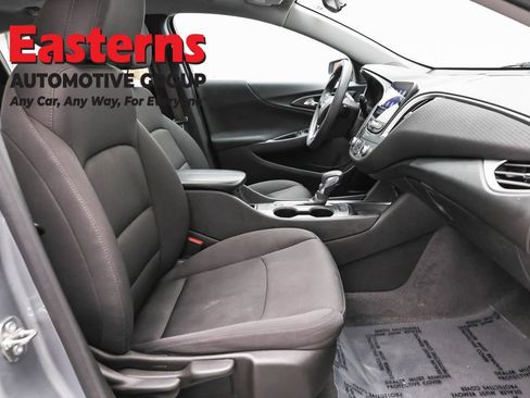 Used 2023 Chevrolet Malibu LT image 23