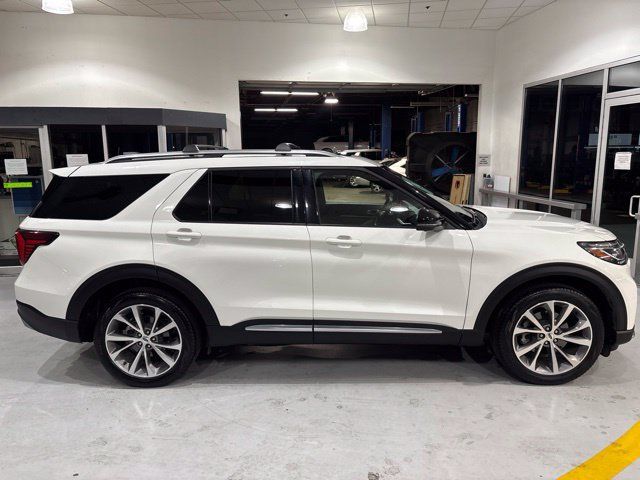Used 2025 Ford Explorer Platinum w/ Ultimate Package AWD/4WD image 8