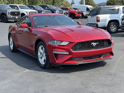 Certified 2022 Ford Mustang Coupe RWD image 3