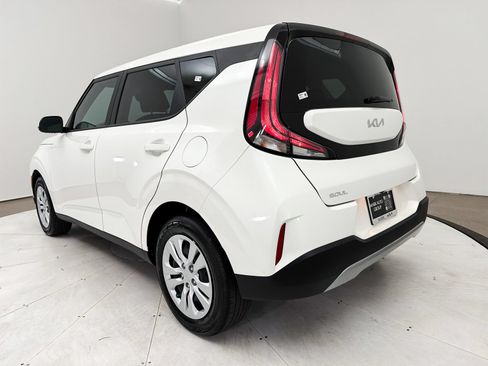 Certified 2025 Kia Soul LX FWD image 12