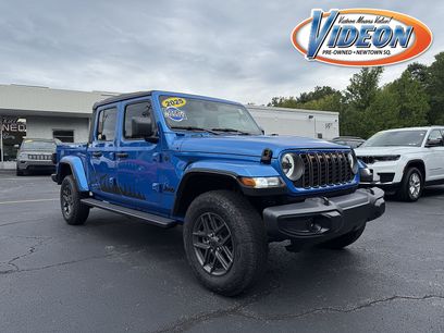 Used 2025 Jeep Gladiator Sport