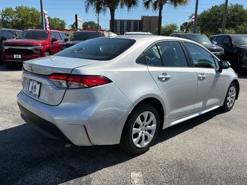 Used 2024 Toyota Corolla LE FWD image 7